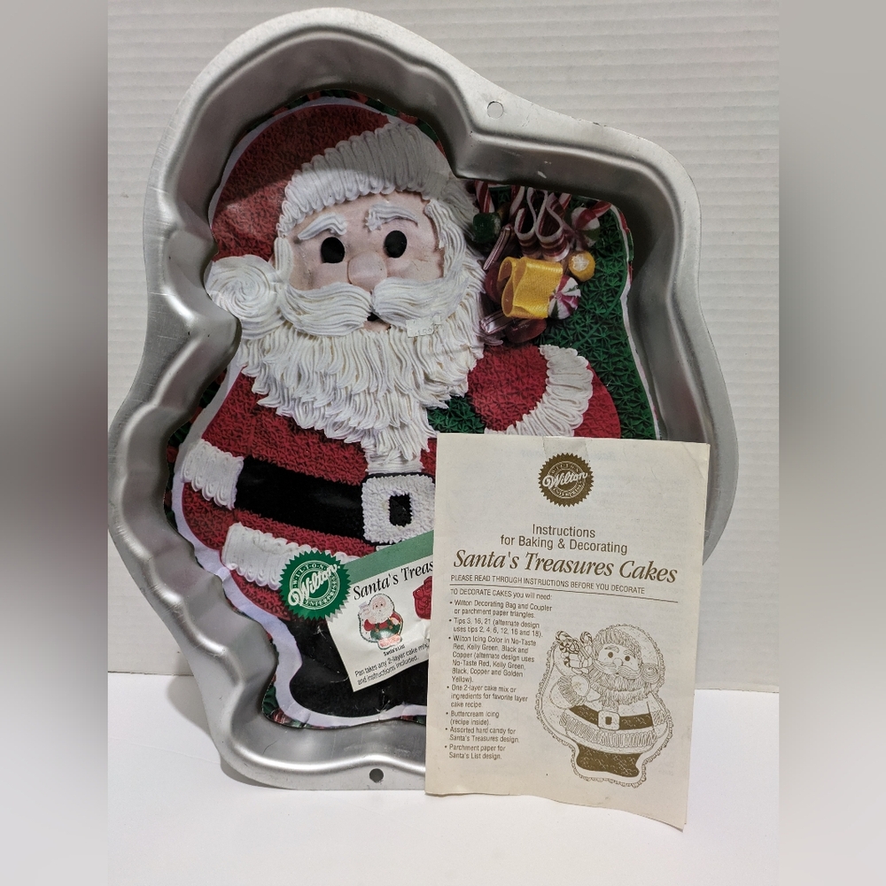 Santa's Treasures Vintage Wilton Festive Baking Pan Mold Christmas Holiday 1993